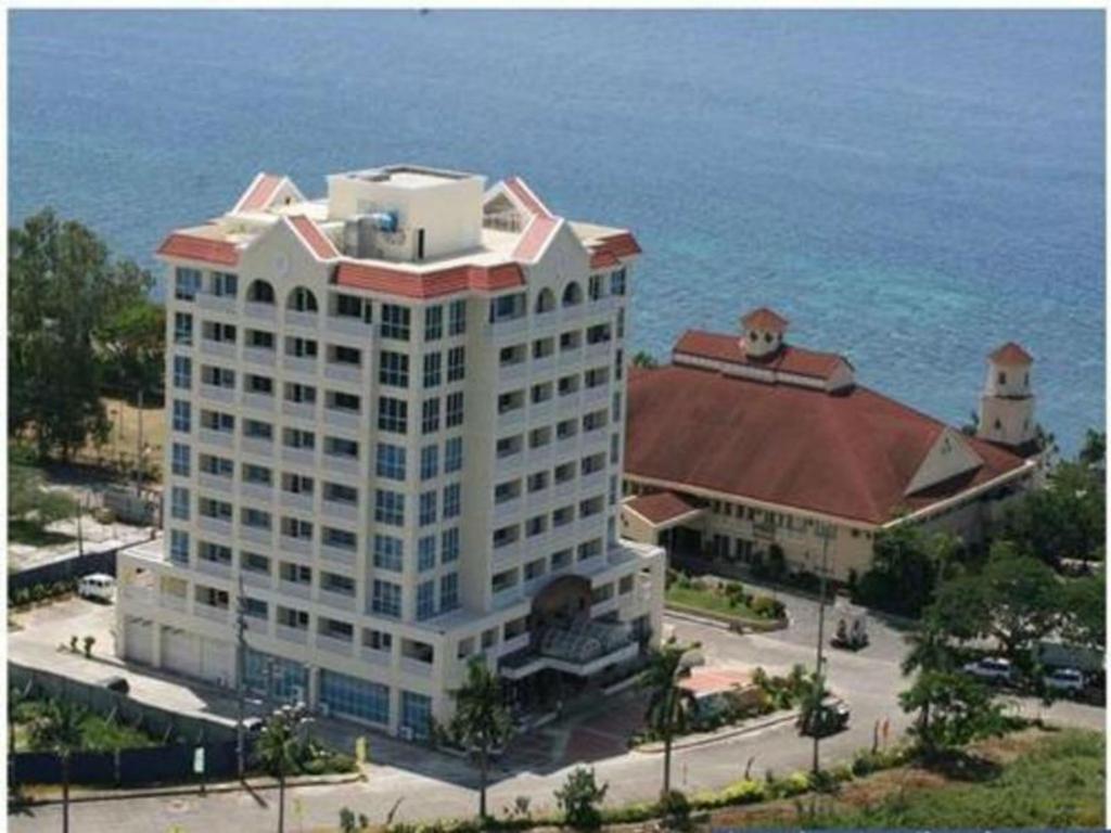 La Mirada Residence , Large 1 Bedroom Condo, Beaches , 3 Pools, Ocean Views, Fast Wifi, Netflix, Breakfast Included Lapu-Lapu City Rom bilde